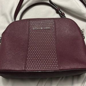 Michael Kors Stud Cindy Lg Dome Cross Body Bag